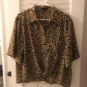 Women’s leopard print top!